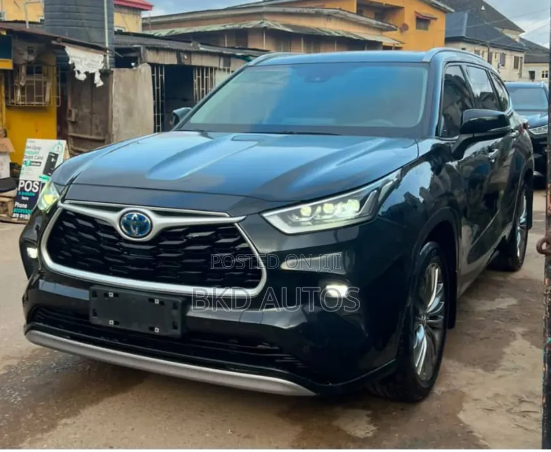 Toyota Highlander Platinum AWD 2023 Black