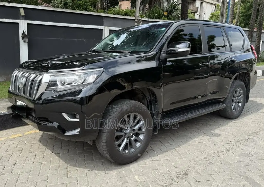 Toyota Land Cruiser Prado 4.0 Petrol TX-L 2011 Black