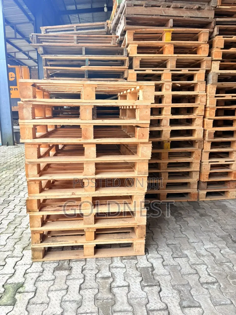 Standard Wooden Storage Pallets