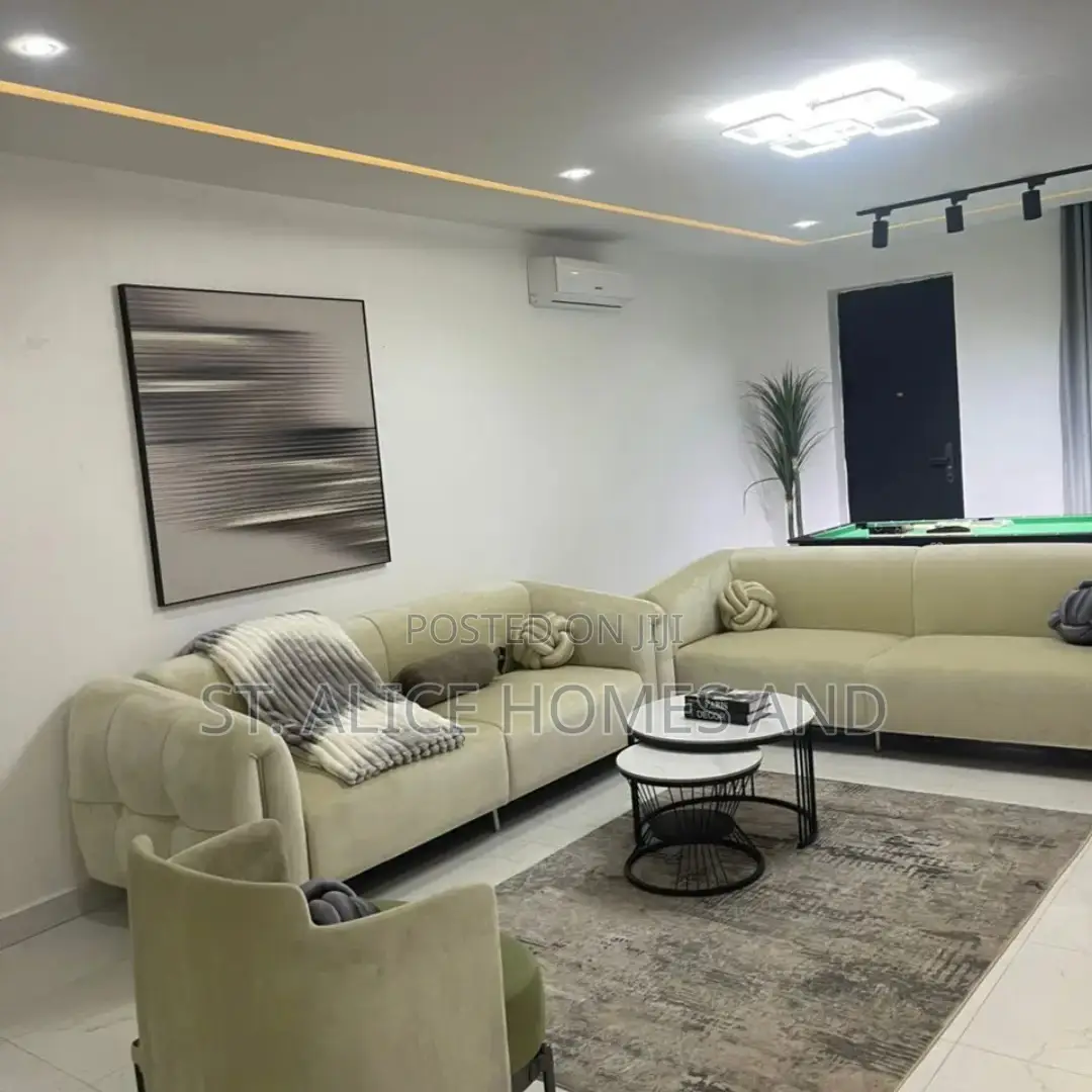 Phvarat 3 Bedroom Luxury Apartment With Washing Machine