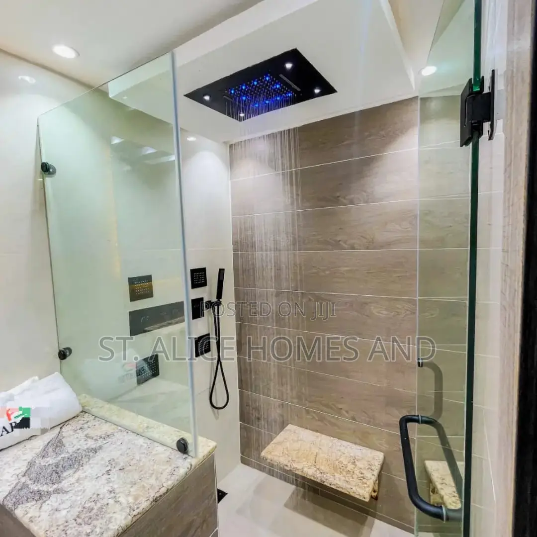 Phvarat 2 Bedroom Luxury Apartment With Balcony, Gym & Washing Machine