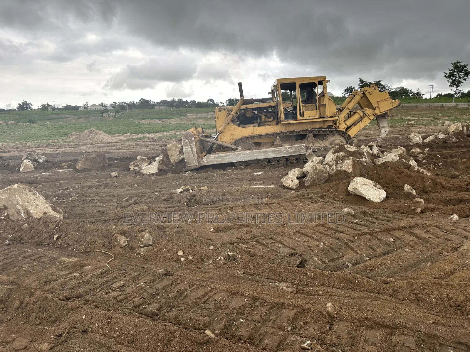 Access Gate Estate Apo Wasa