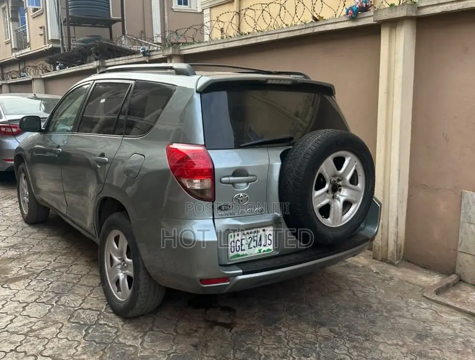 Toyota RAV4 2008 Green
