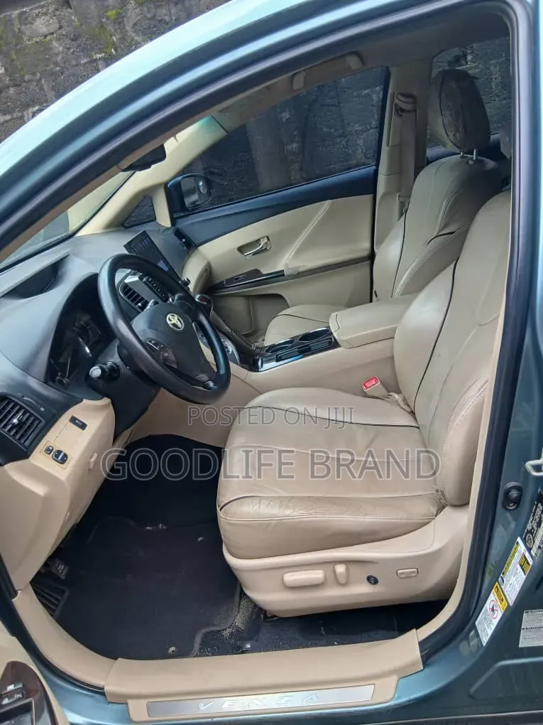 Toyota Venza Limited 2011 Green