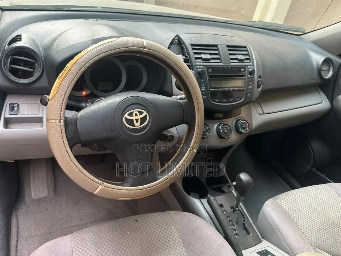 Toyota RAV4 2008 Green