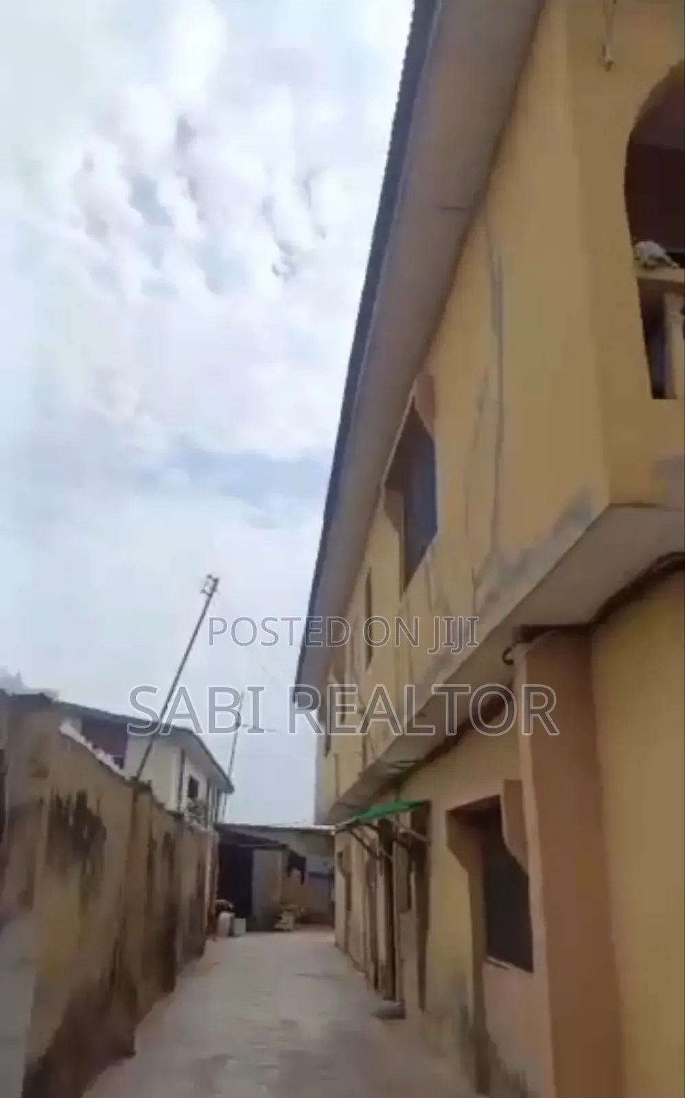 Furnished 3bdrm Block of Flats in Fagba for sale