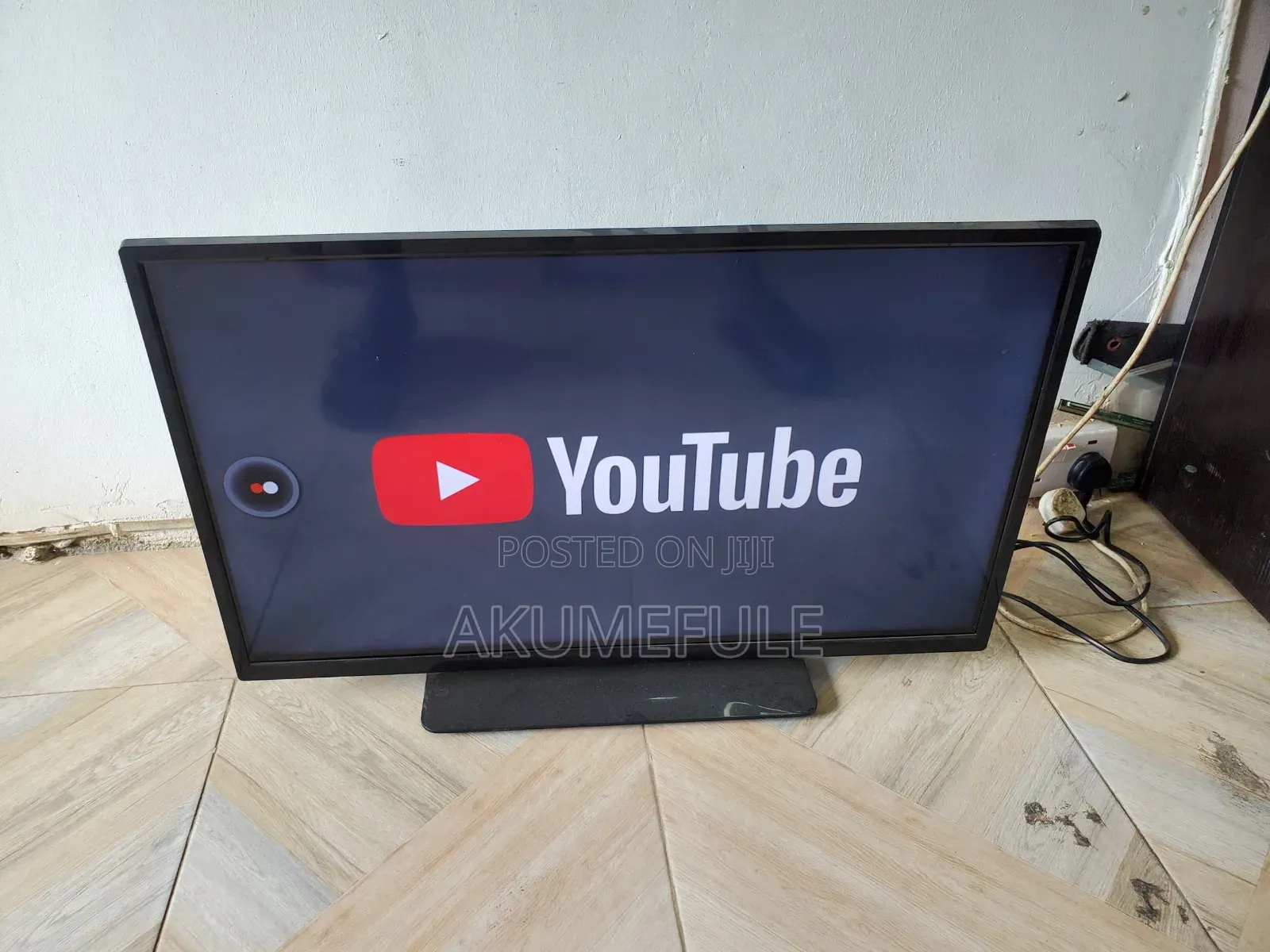 JVC Smart TV 32 Inches Display With Free Netflix Account and YouTub