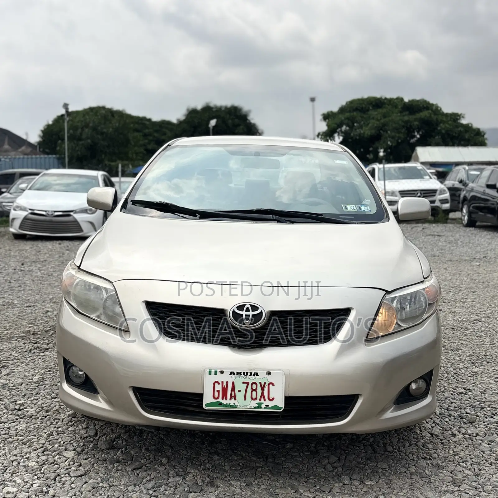 Toyota Corolla 2009 Gold