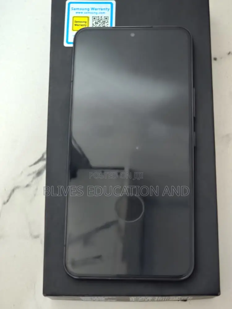 Samsung Galaxy S22 5G 128 GB Black