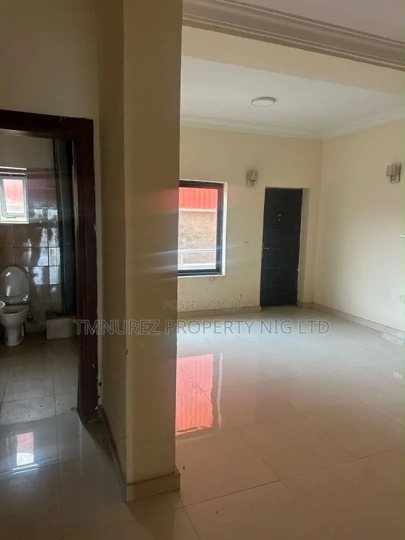 2bdrm Block of Flats in VGC / Ajah for rent