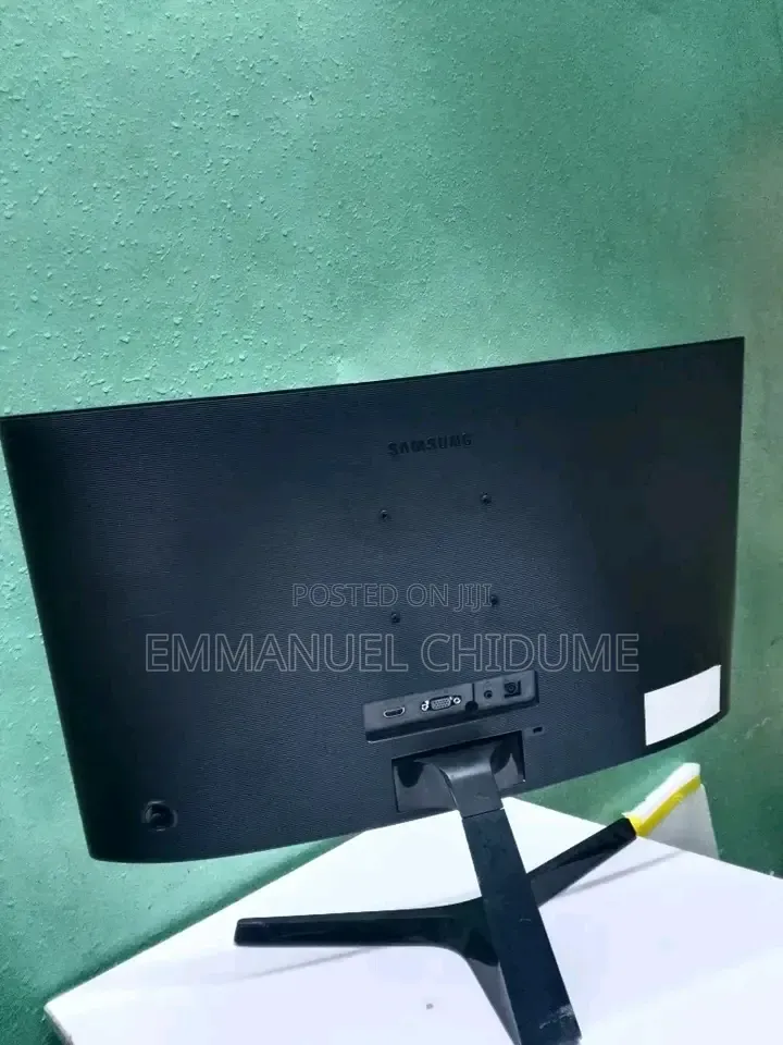 Samsung 24 Inches Ips Curve Monitor