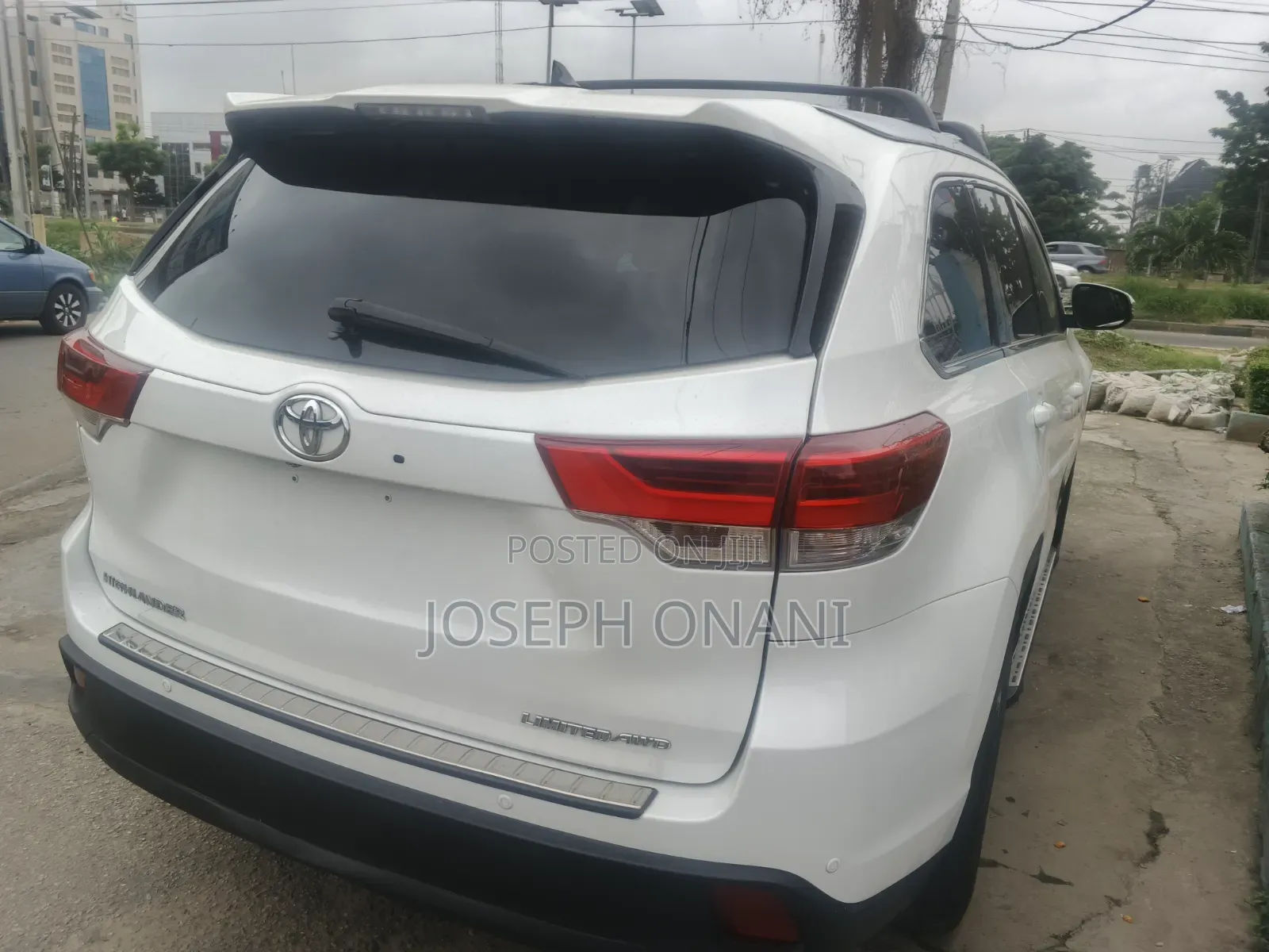 Toyota Highlander Limited 4dr SUV AWD (3.5L 6cyl 6A) 2014 White
