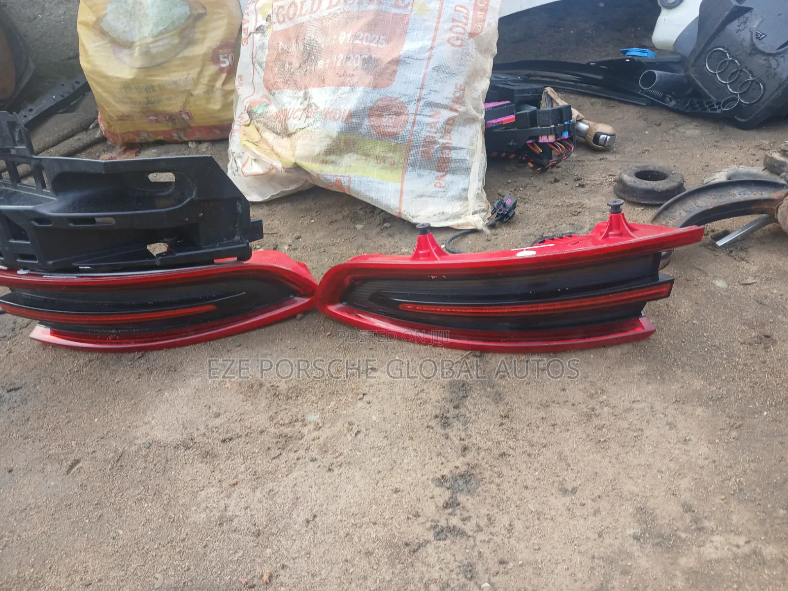 Set of Rear Light Porsche Macan