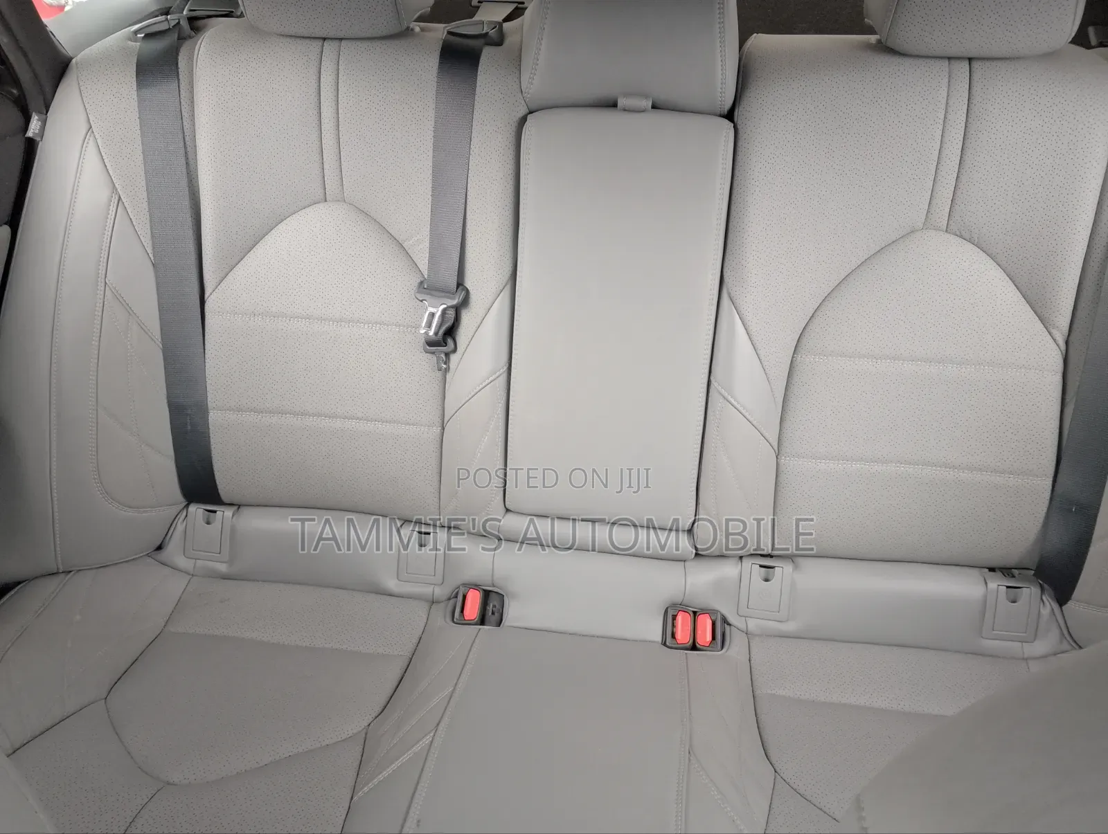 Toyota Avalon Limited 2020 Black