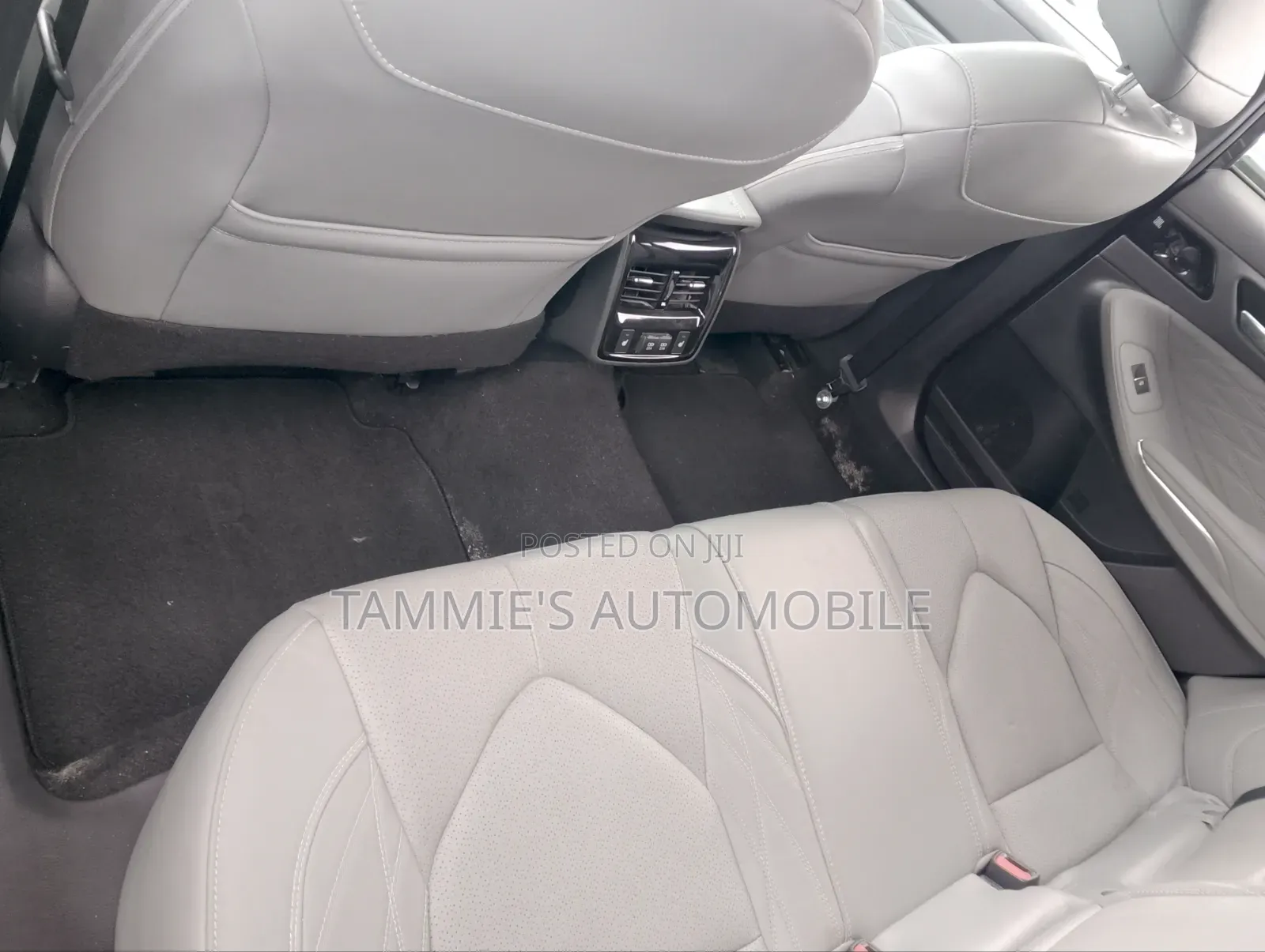 Toyota Avalon Limited 2020 Black