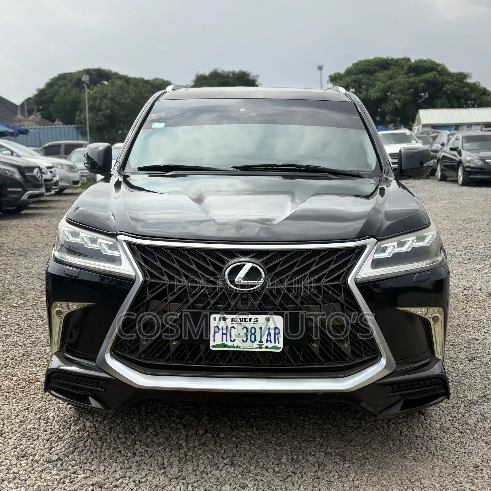 Lexus LX 2022 Black