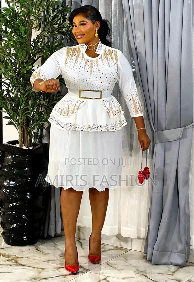 Elegant Unique Turkey Stoned Short Gown With Belt