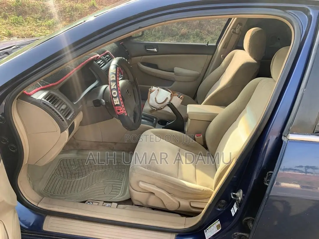 Honda Accord 2005 Blue