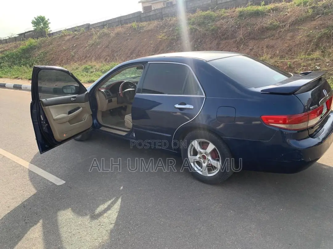 Honda Accord 2005 Blue