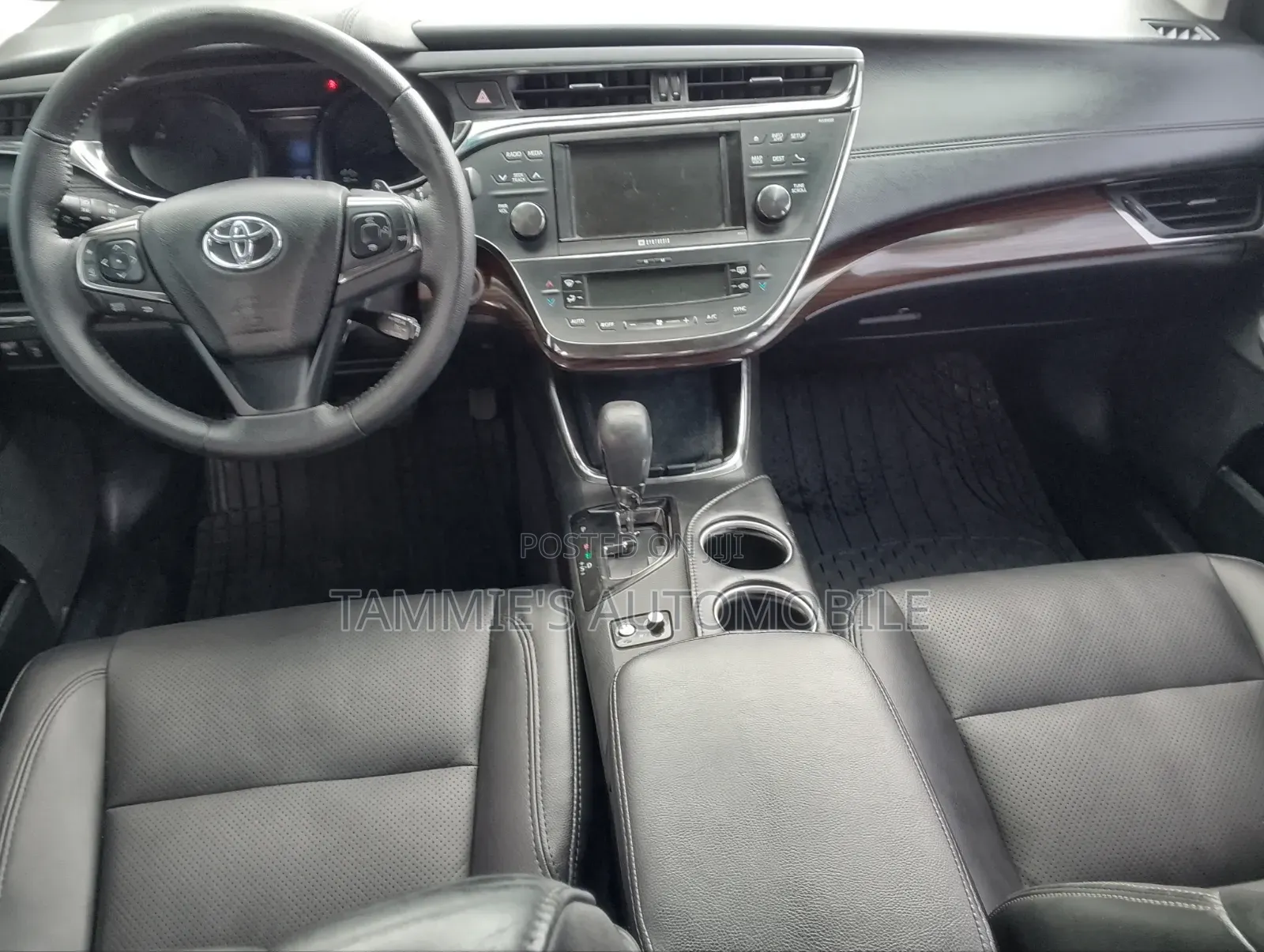 Toyota Avalon Limited 4dr Sedan (3.5L 6cyl 6A) 2015 Black