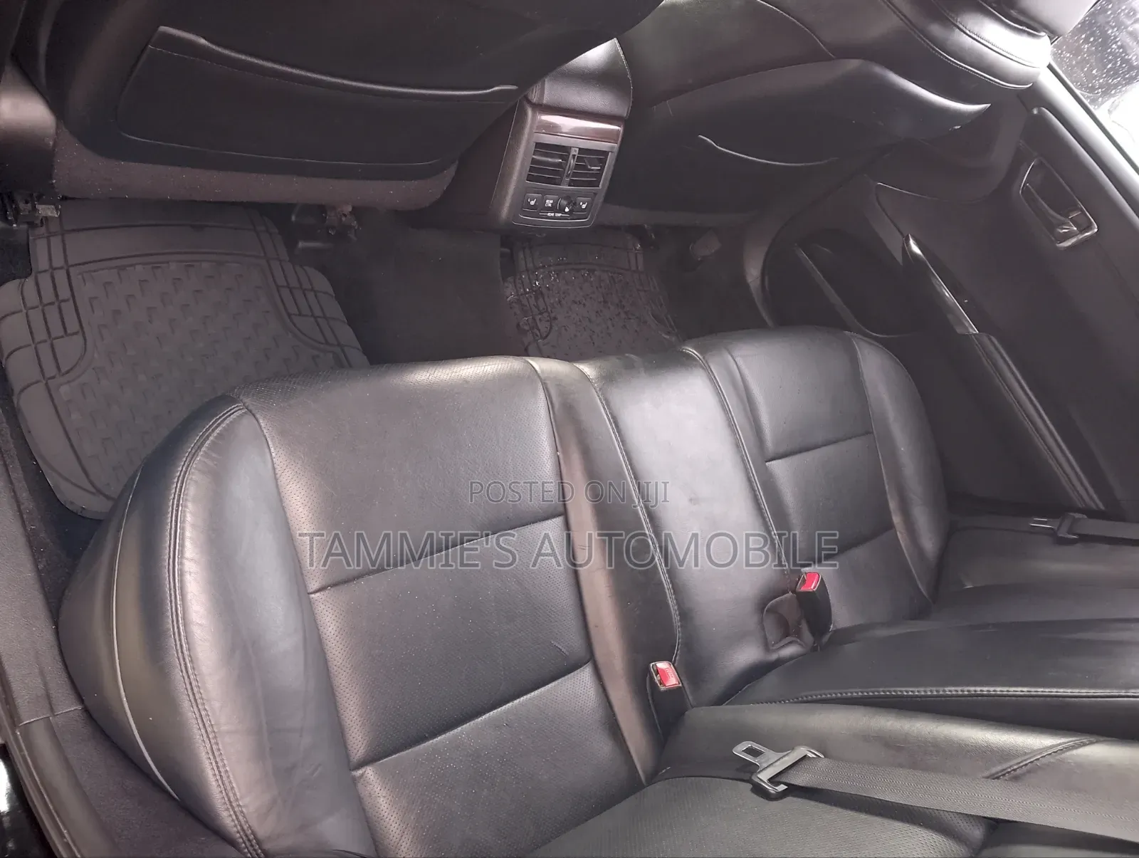 Toyota Avalon Limited 4dr Sedan (3.5L 6cyl 6A) 2015 Black