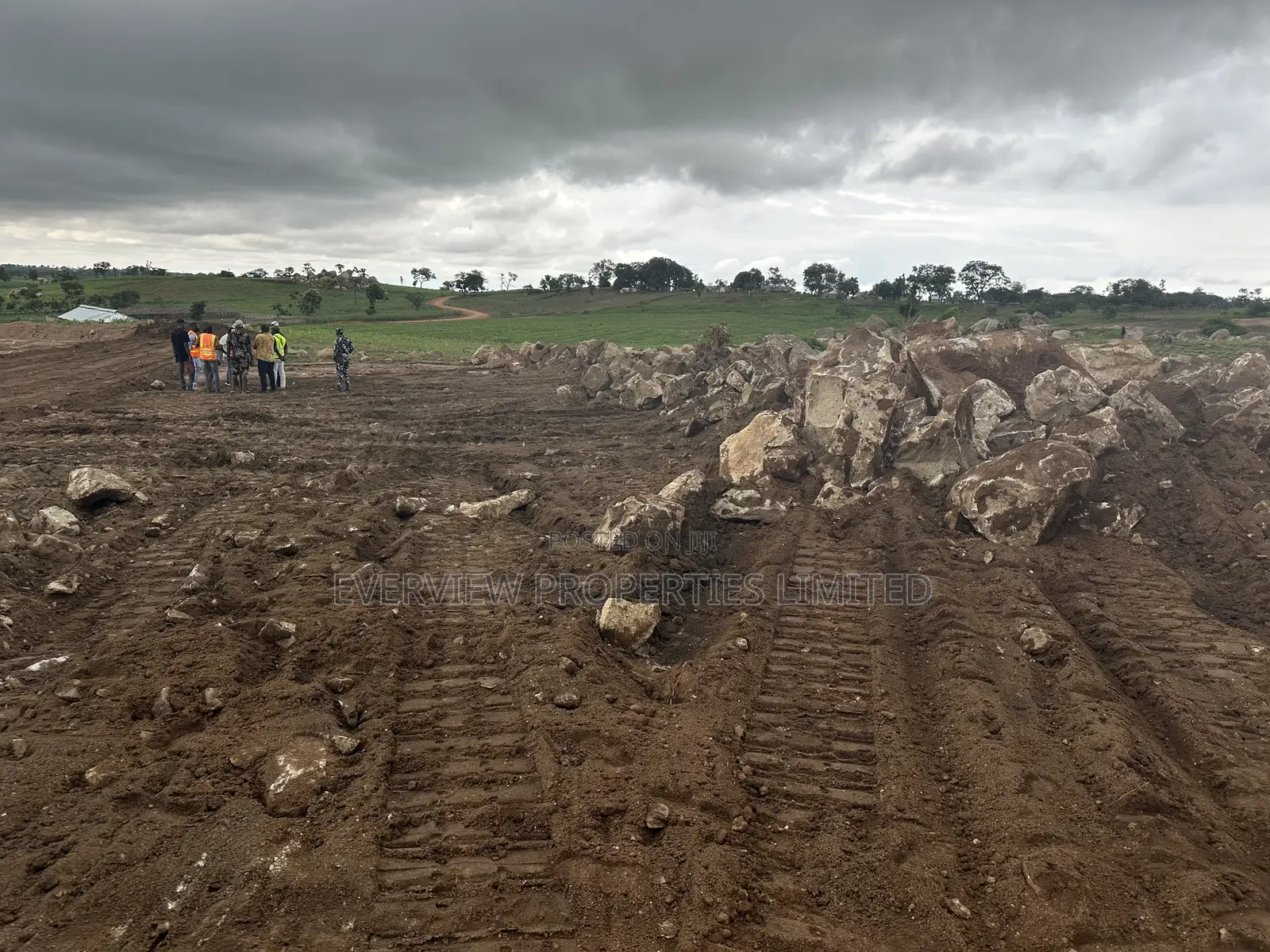 Access Gate Estate Apo Wasa