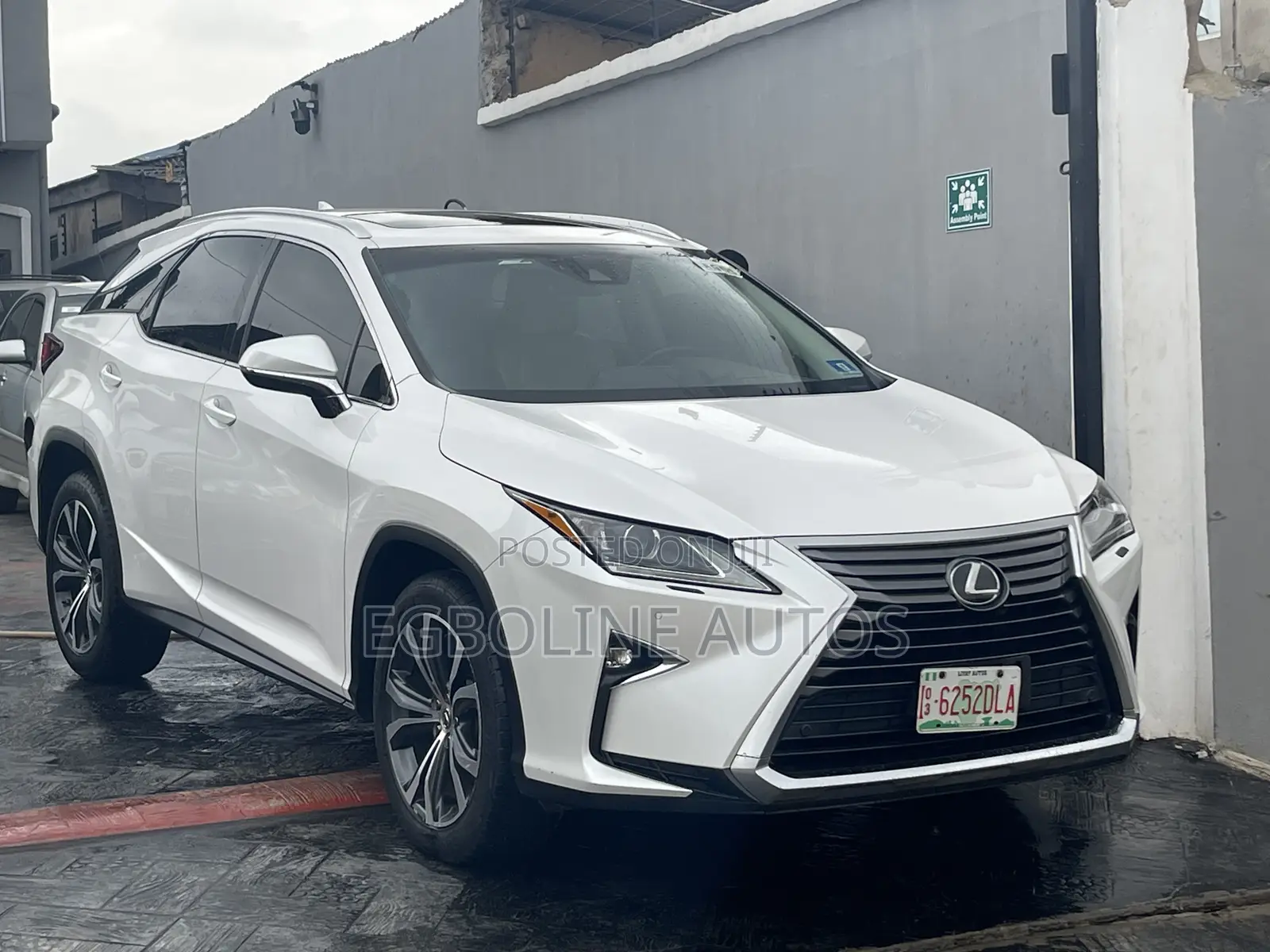 Lexus RX 350 AWD 2017 White