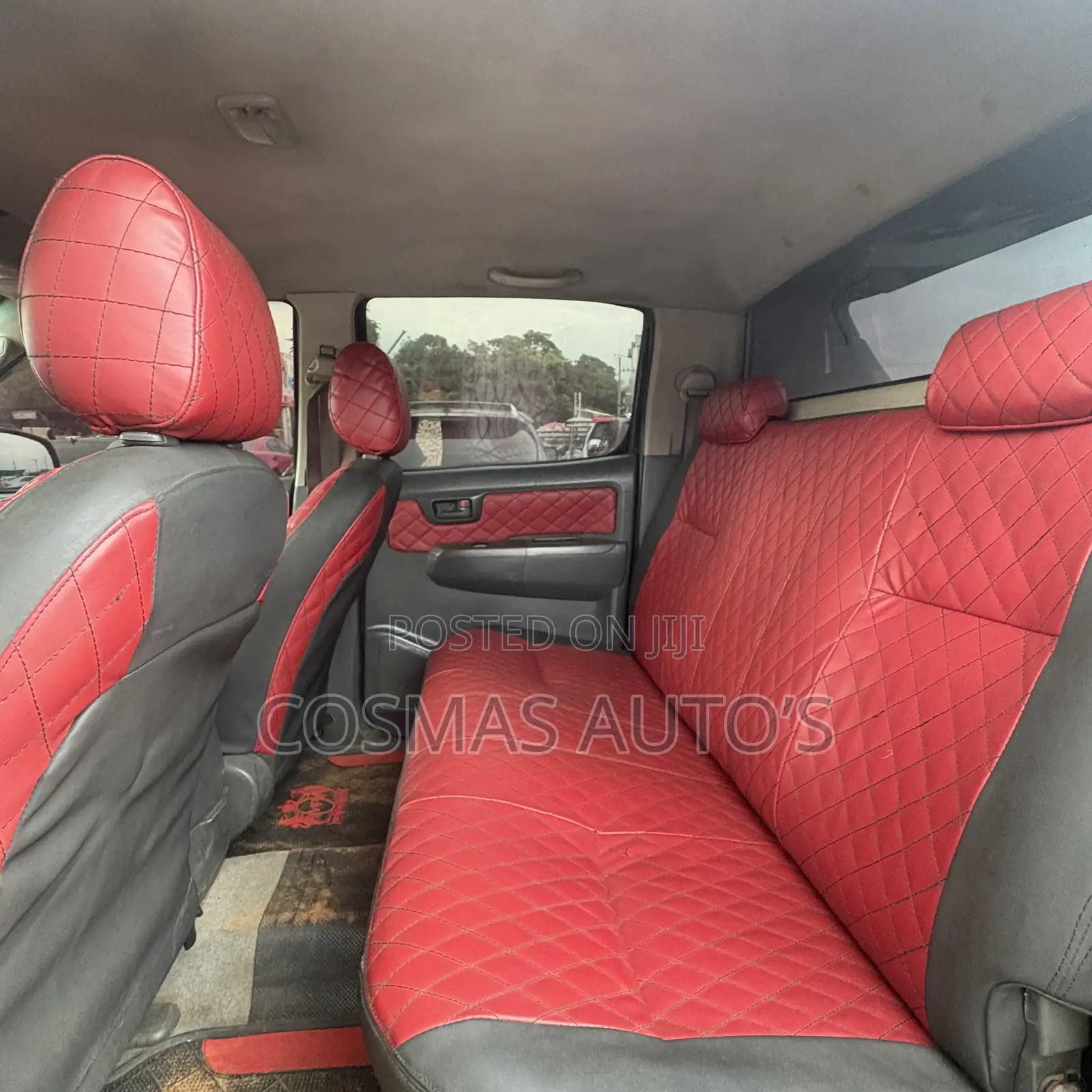 Toyota Hilux 2012 Black