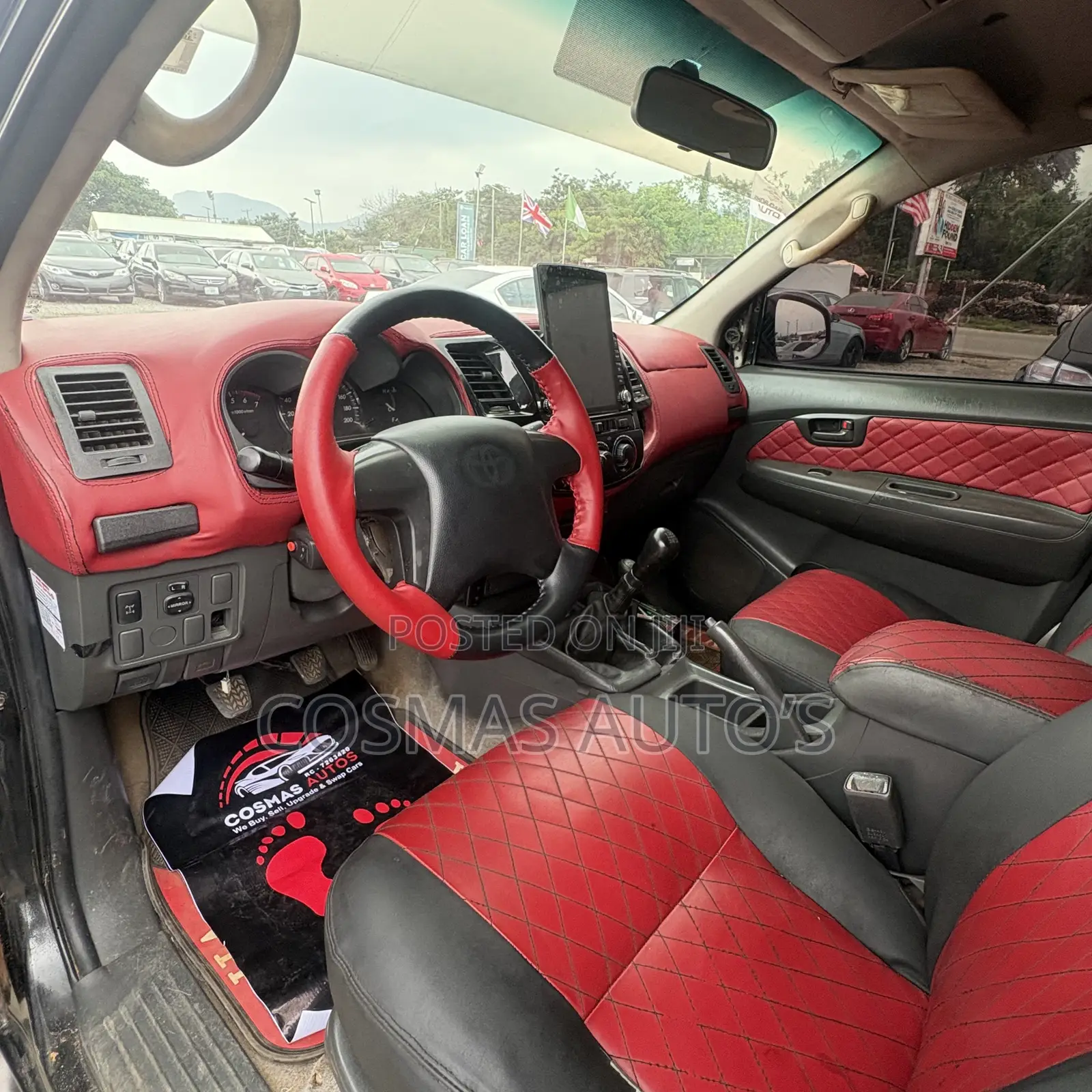 Toyota Hilux 2012 Black
