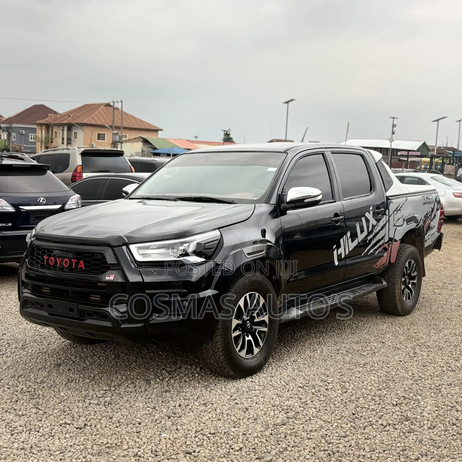 Toyota Hilux 2012 Black