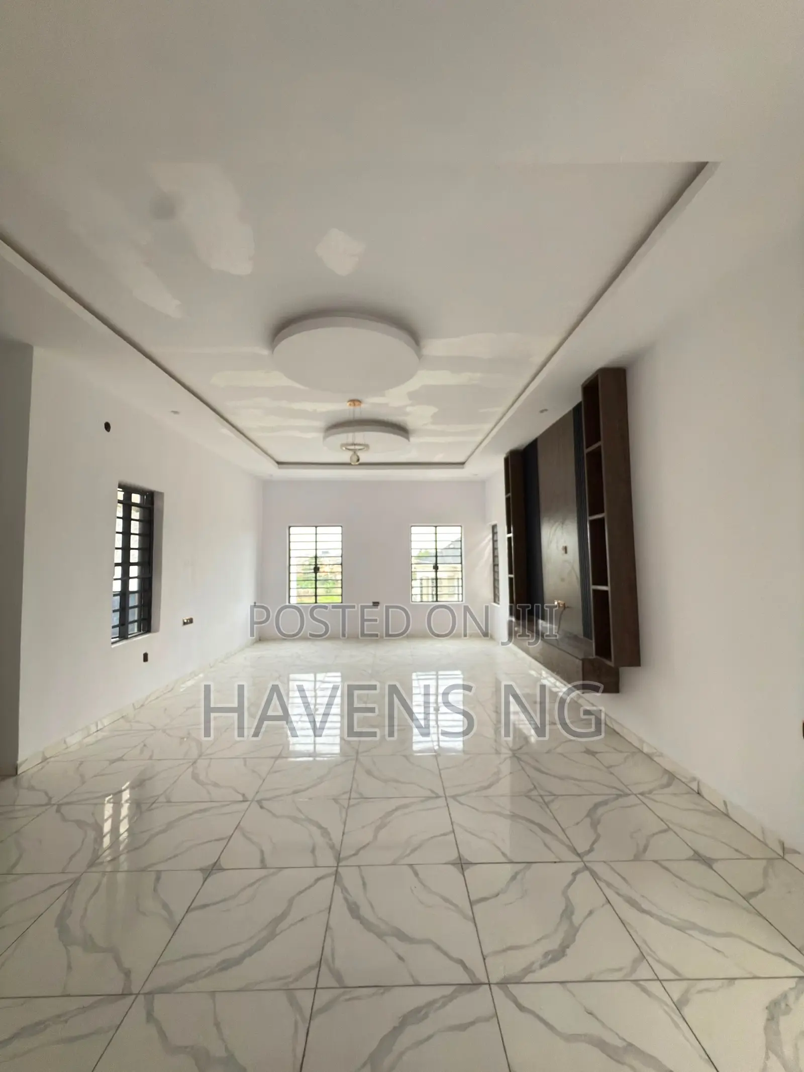 4bdrm Duplex in Basorun for sale