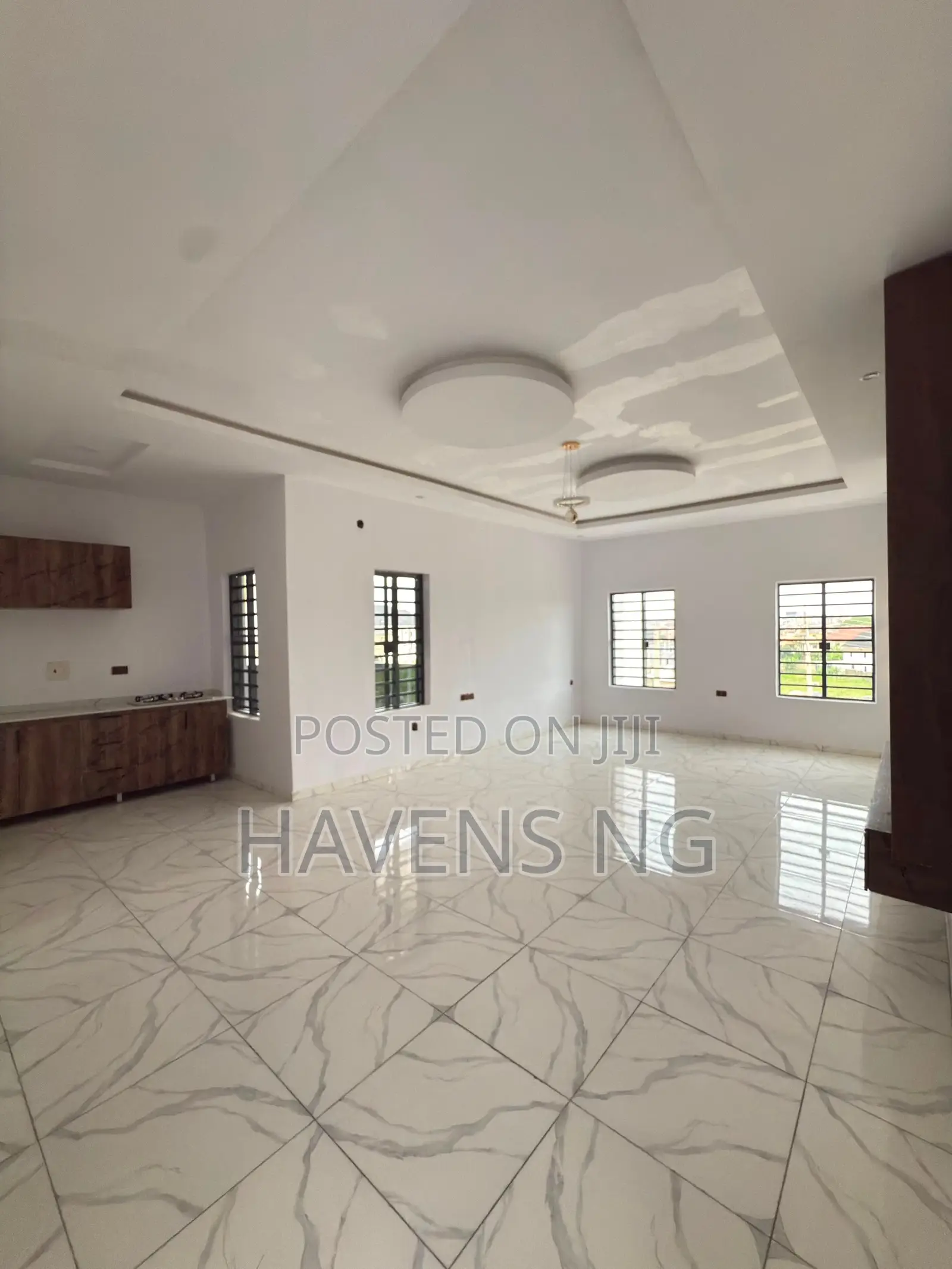 4bdrm Duplex in Basorun for sale