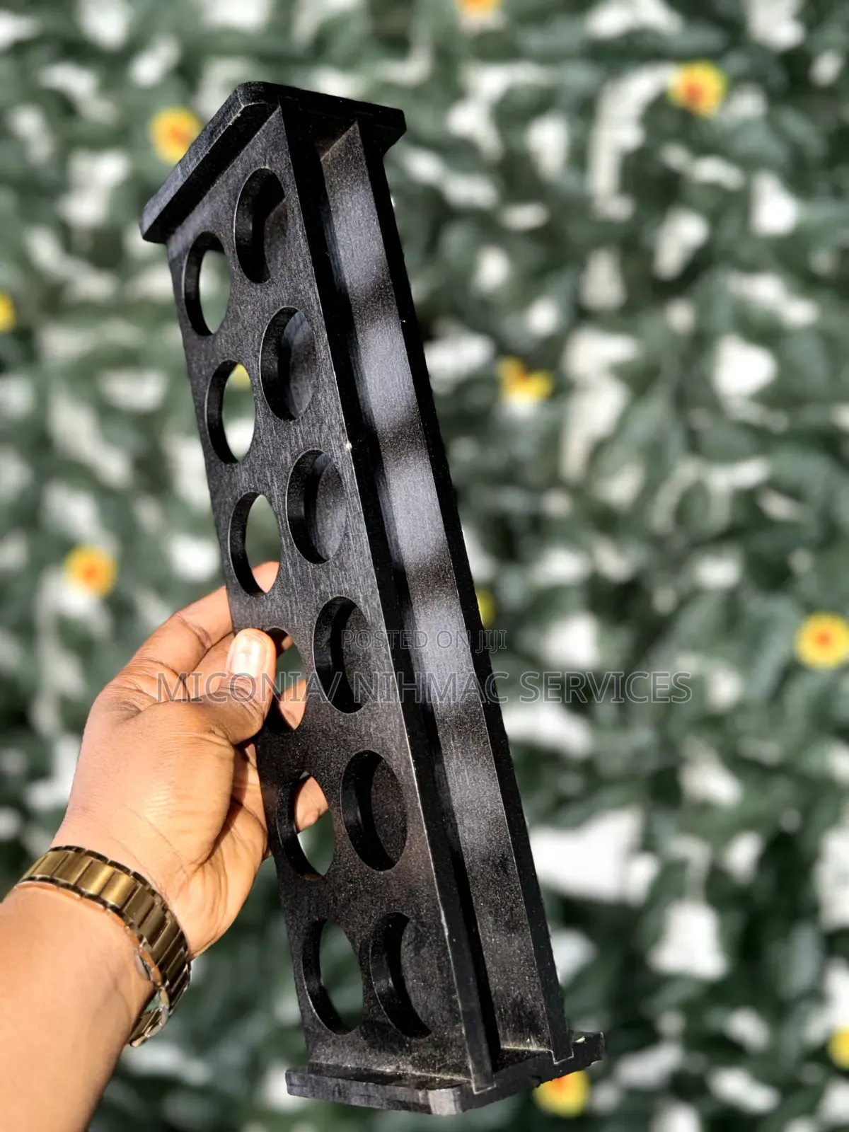 12-Holes Bamboo Tequila Glass Rack