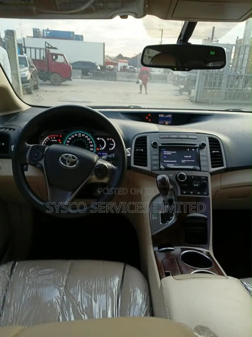 Toyota HiAce 2020 White