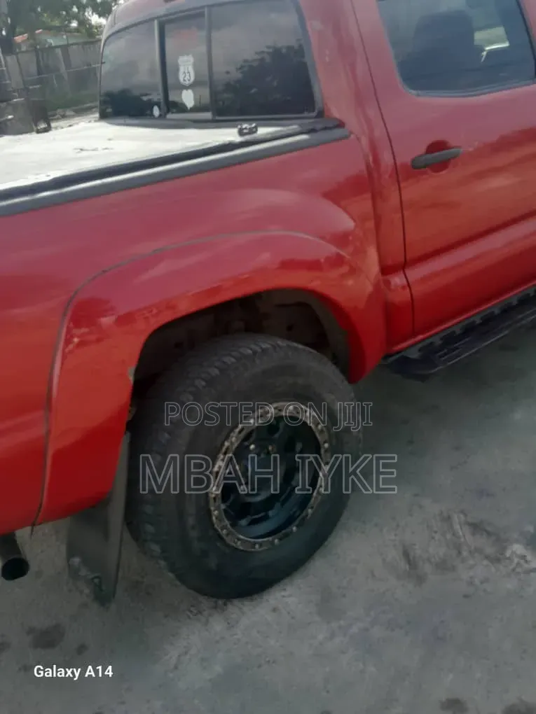 Toyota Tacoma 2007 Red