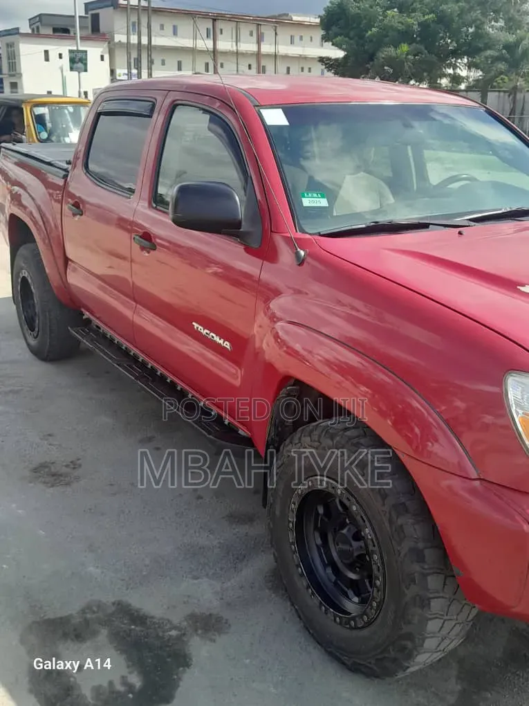 Toyota Tacoma 2007 Red