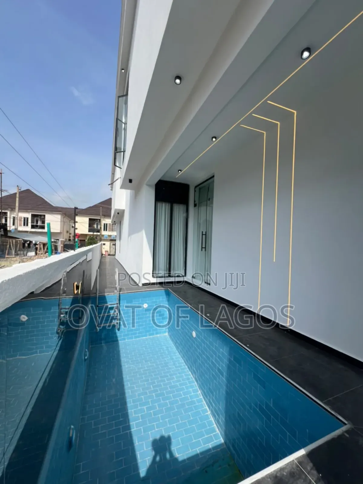 5bdrm Duplex in Orchid, Lekki for sale