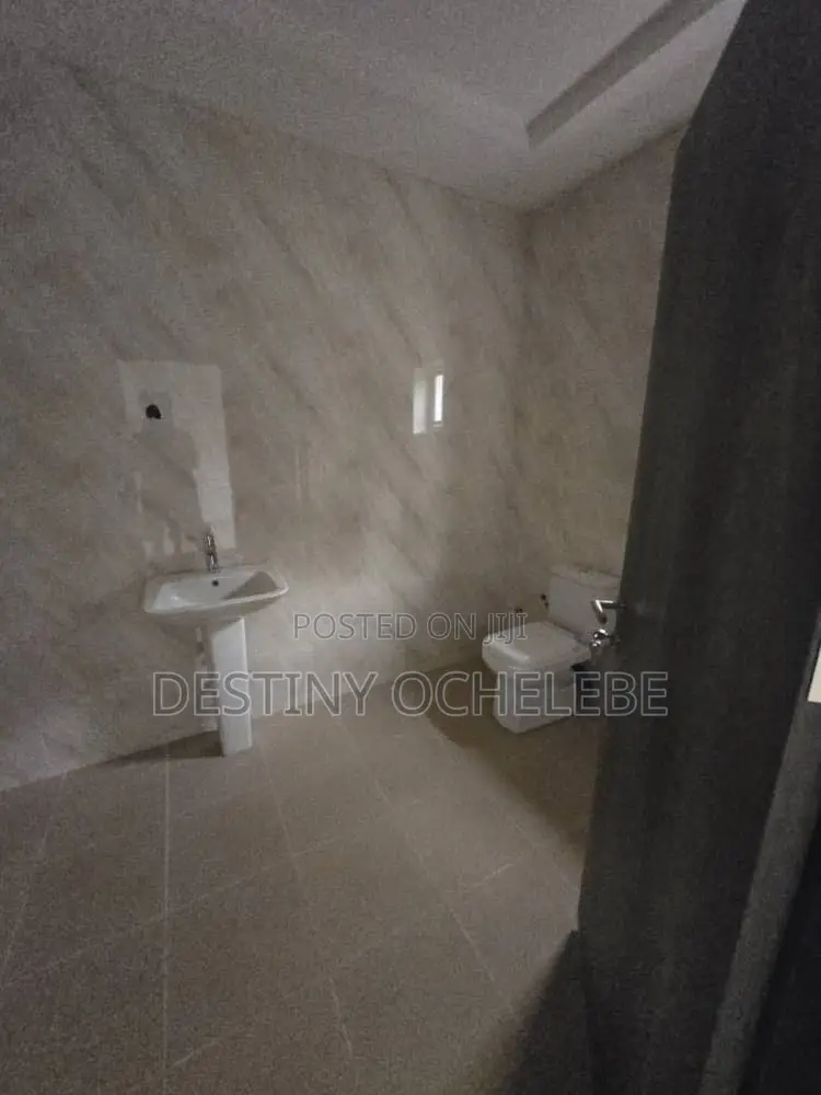 4bdrm Duplex in Wuse 2 for rent