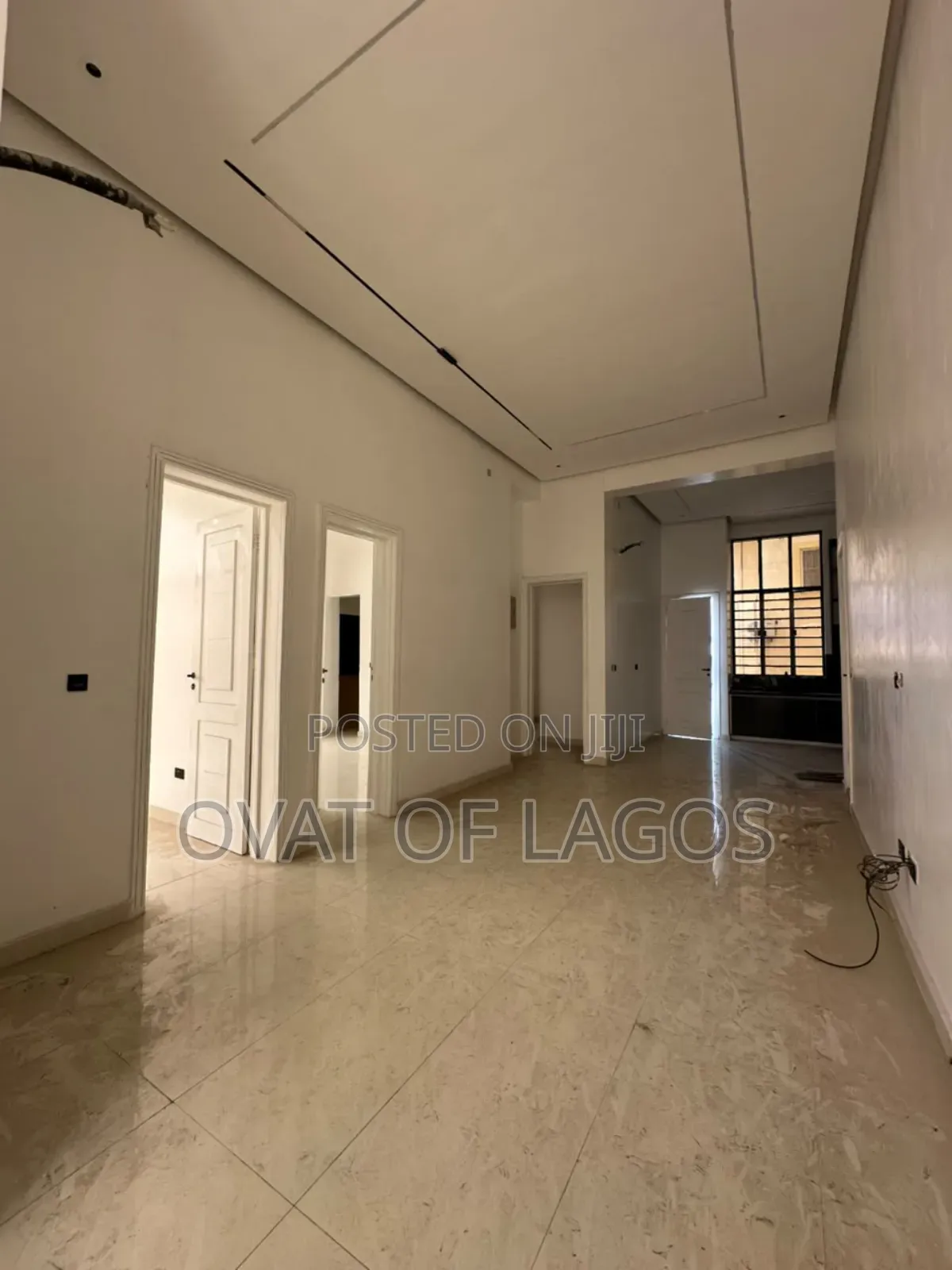 3bdrm Apartment in Lekki Phase 1 for sale