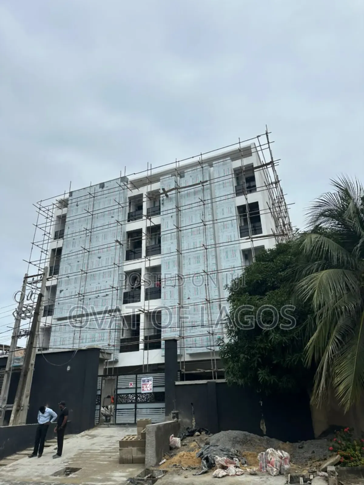 2bdrm Apartment in Lekki Phase 1 for sale
