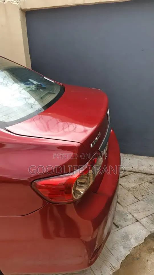 Toyota Corolla Verso 180 TX 2009 Red