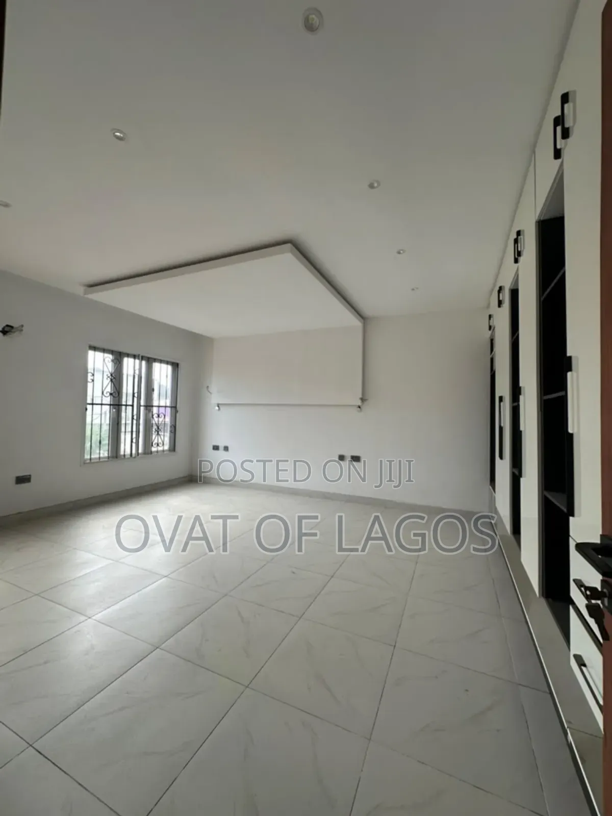 5bdrm Maisonette in Lekki Phase 1 for sale