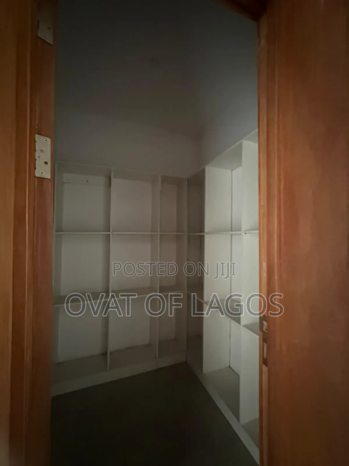5bdrm Maisonette in Lekki Phase 1 for sale