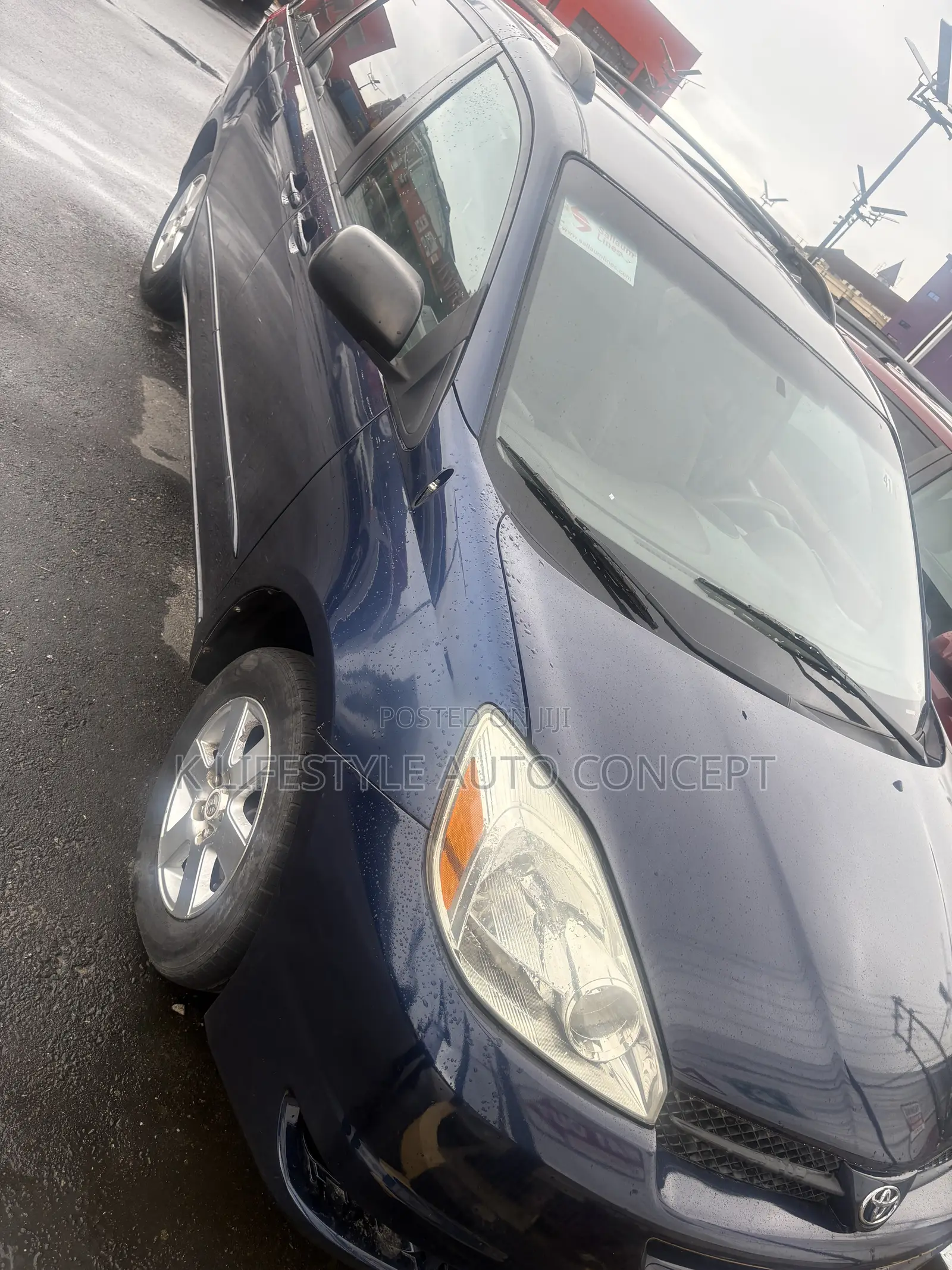 Toyota Sienna 2024 Blue