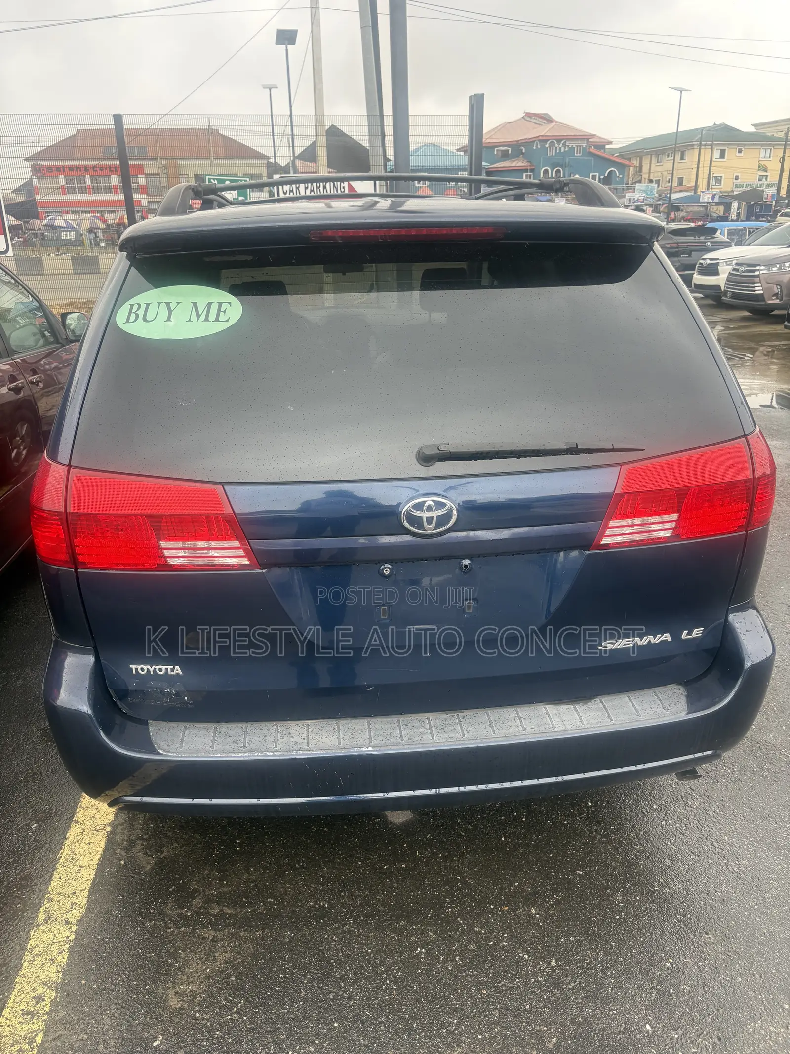 Toyota Sienna 2024 Blue