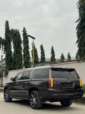 Cadillac Escalade ESV 2015 Gray