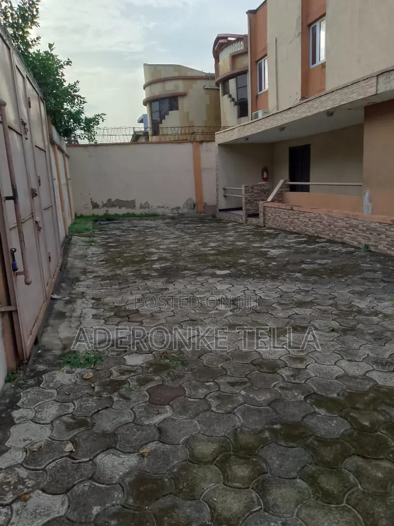 Furnished 4bdrm Duplex in Opebi for rent