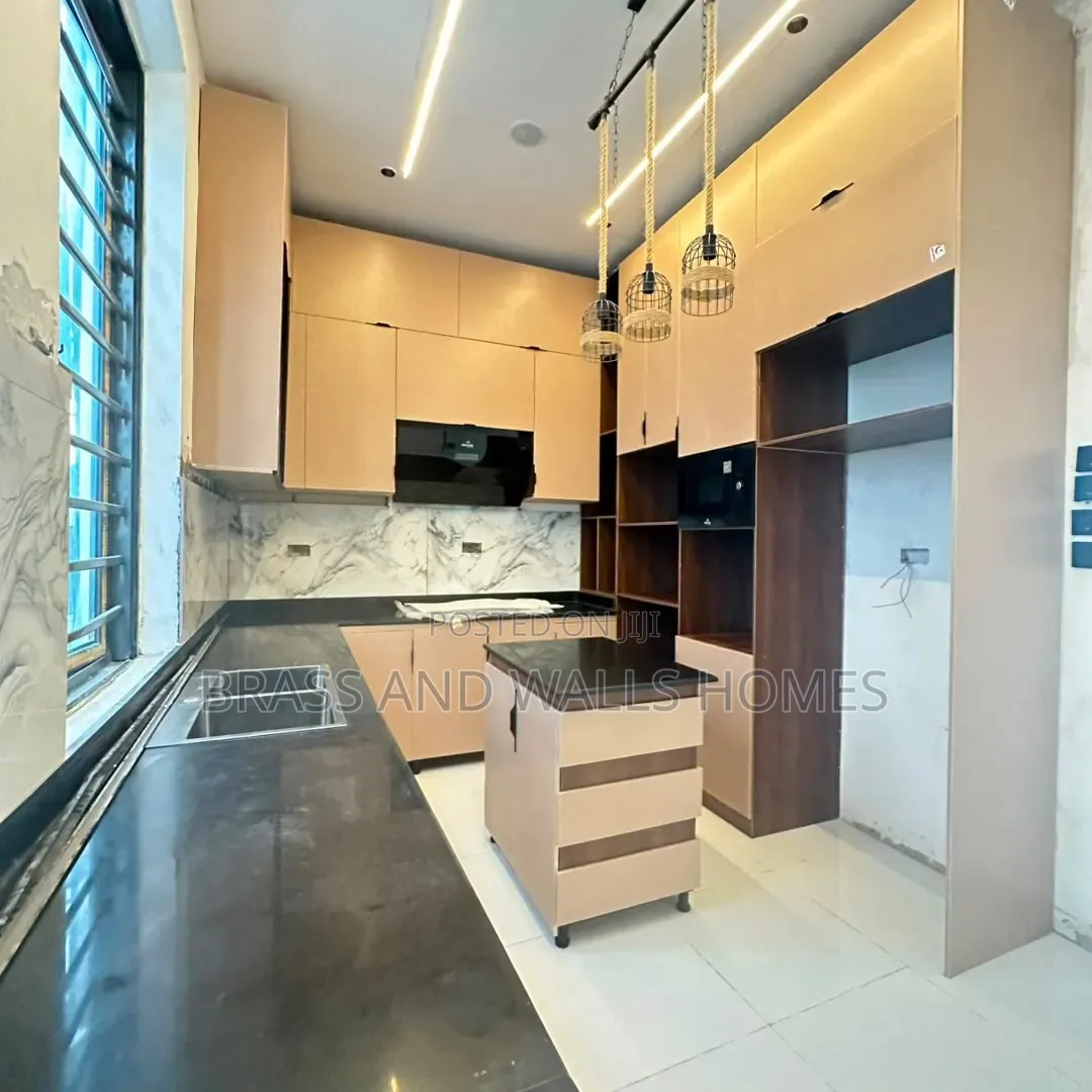 Furnished 4bdrm Duplex in Sangotedo for sale