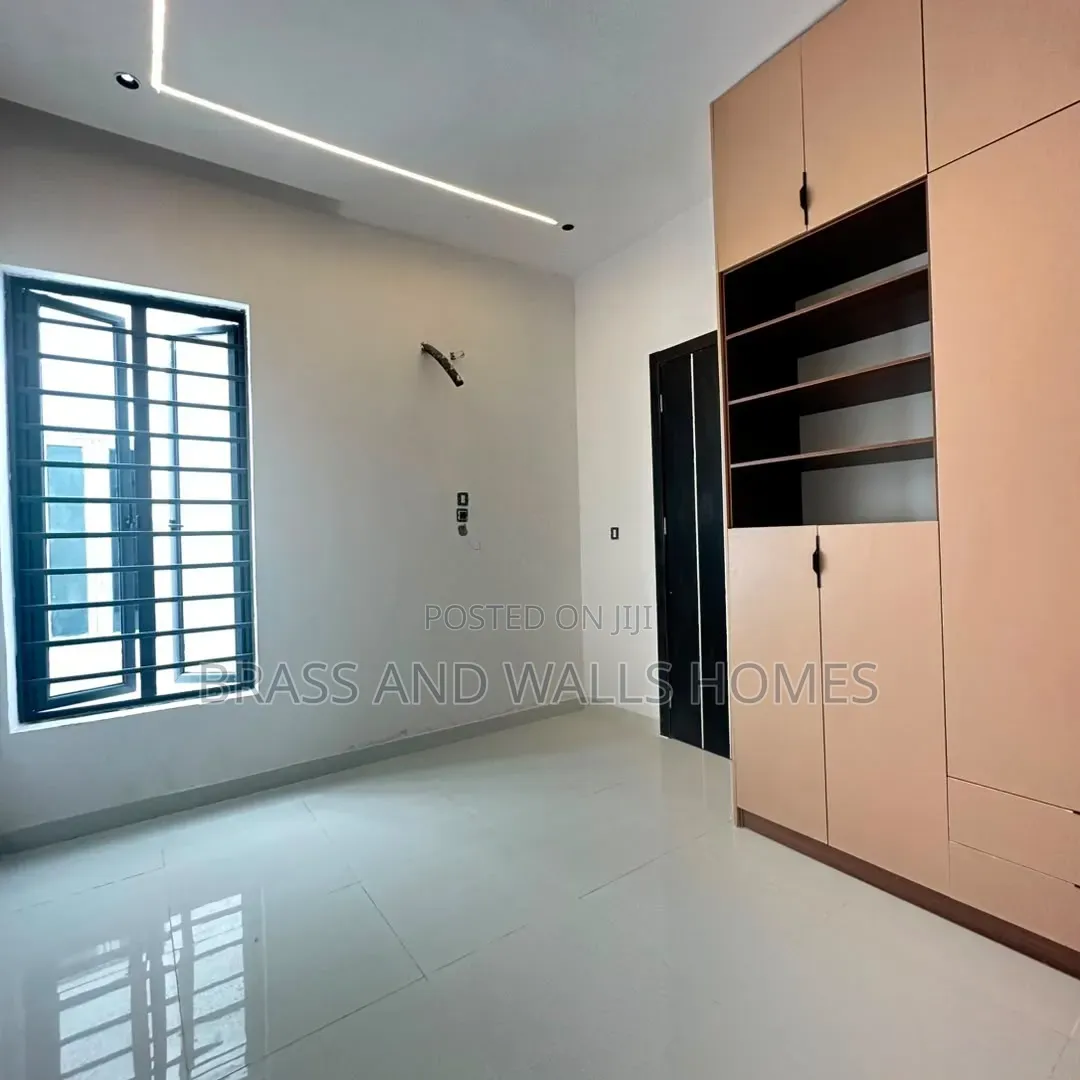 Furnished 4bdrm Duplex in Sangotedo for sale