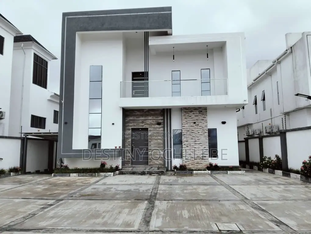 3bdrm Duplex in Aco Estate Life Camp for rent